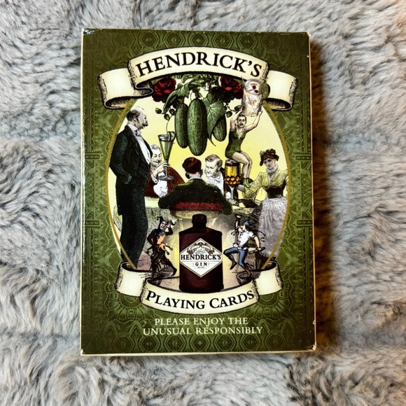 NEW IN BOX Hendrick’s Gin Sealed Playing Cards Mancave Poker Bar Gift - Picture 1 of 5